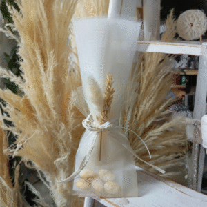 Μπομπονιέρα τούλι με δαντέλα & αποξηραμένα