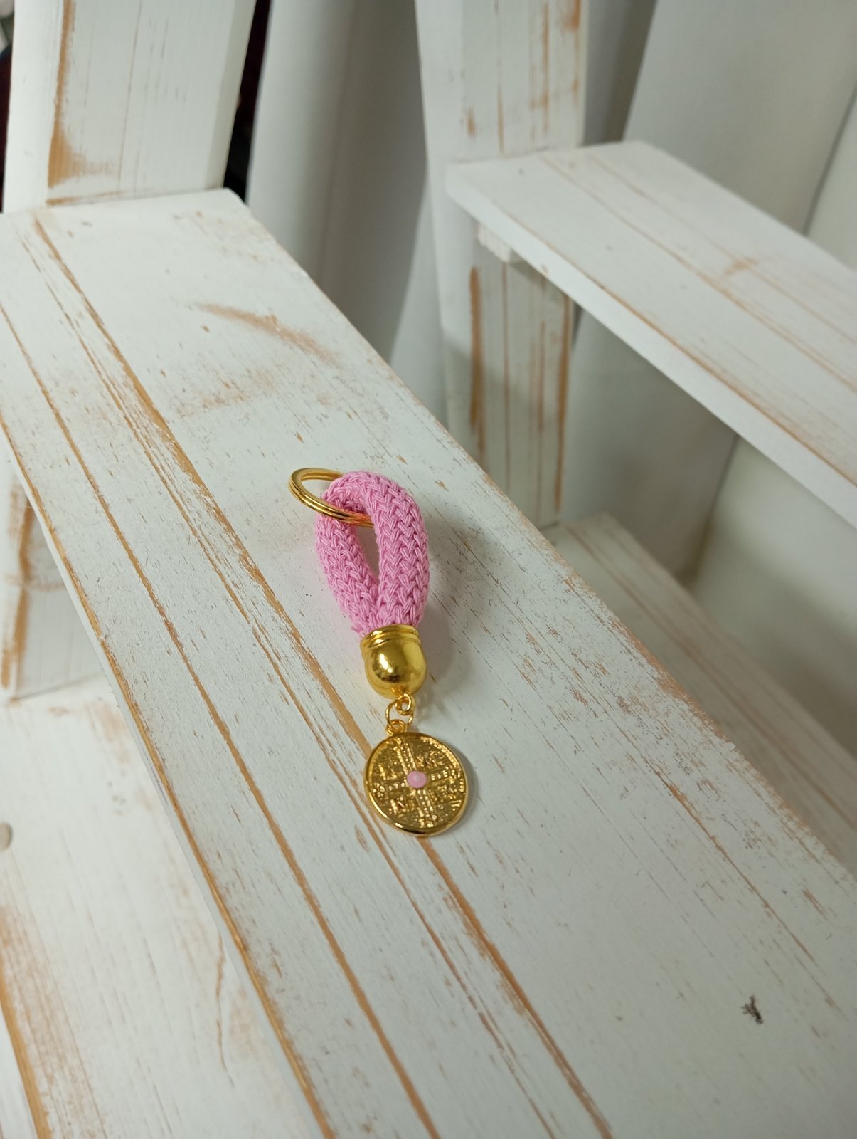 Μπρελόκ Βάπτισης Θεσπέσιο με κορδονι & Σταυρουδακι Σμαλτο